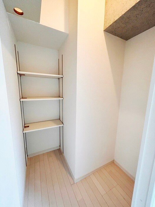 物件内観写真13　(収納)