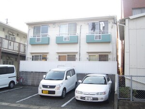 ファミュロ－ズ外観写真