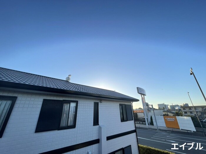 物件内観写真8　(室内からの展望)