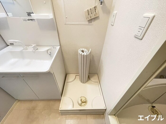 物件内観写真14　(洗濯機置場)