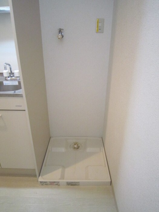 物件内観写真12　(洗濯機置場)