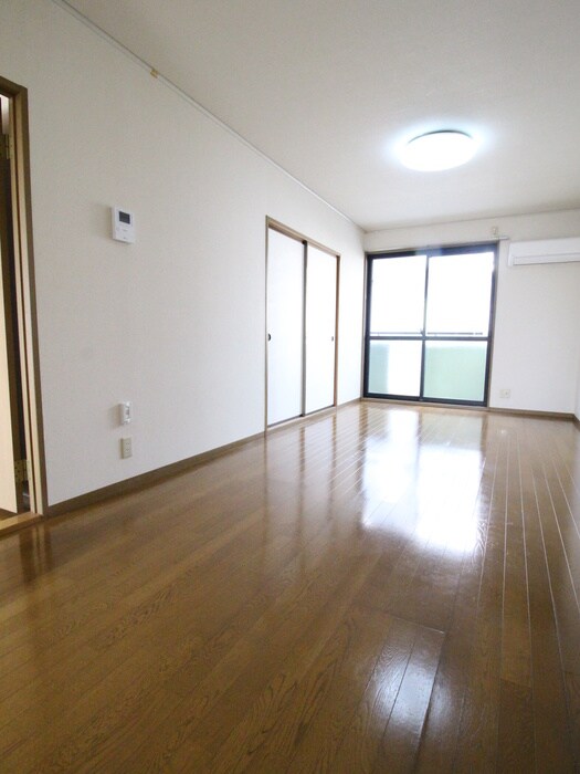 物件内観写真6　(居室)