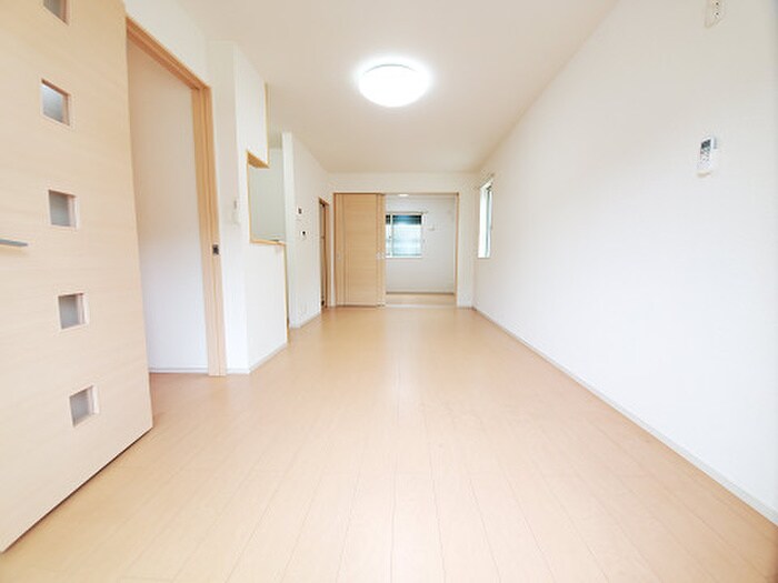 物件内観写真5　(居室)