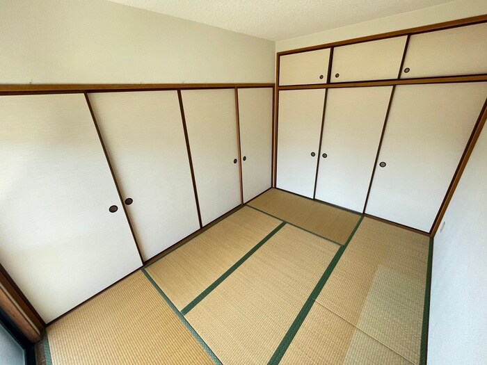 物件内観写真6　(居室)