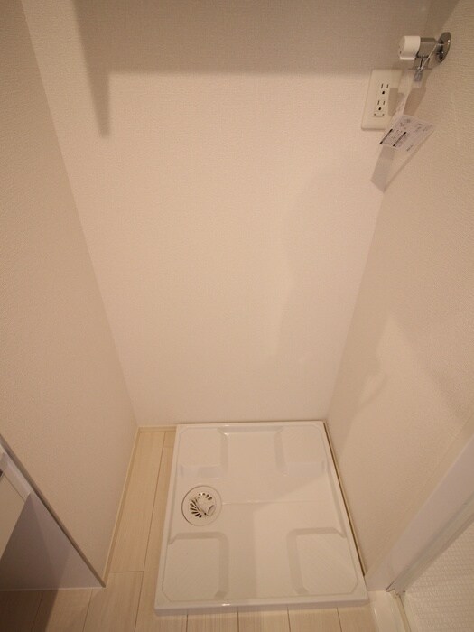 物件内観写真13　(洗濯機置場)