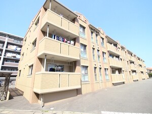 ボンヌシャンス波多江外観写真