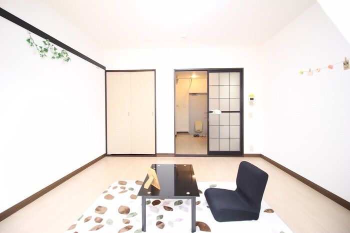 物件内観写真7　(居室)