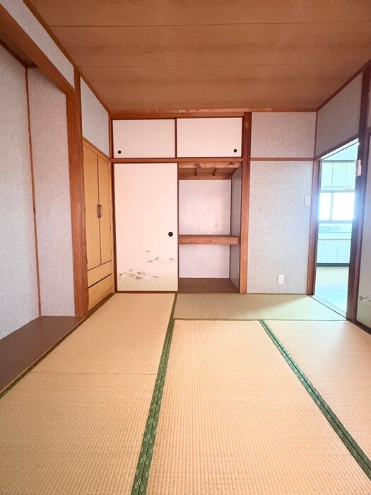 物件内観写真1　(居室)