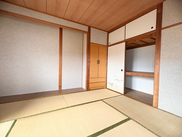 物件内観写真4　(居室)