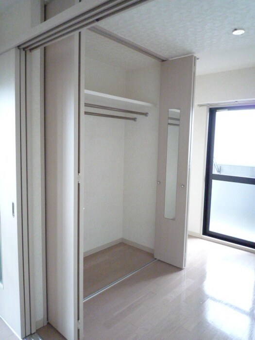 物件内観写真11　(収納)