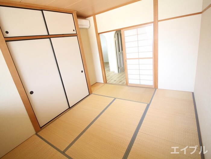 物件内観写真8　(居室)