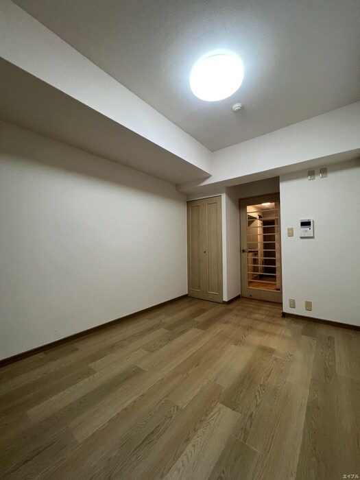 物件内観写真4　(居室)