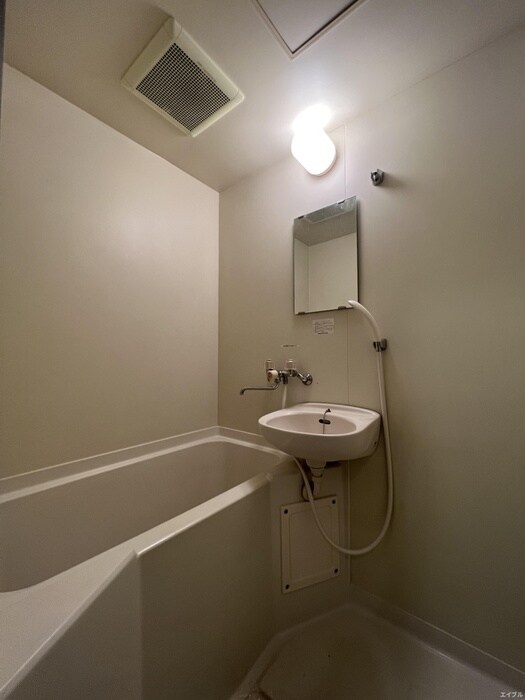 物件内観写真7　(洗面)