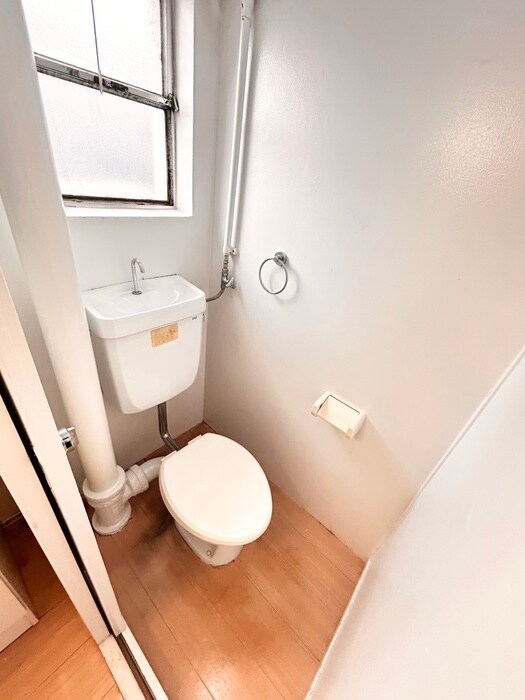 物件内観写真11　(トイレ)