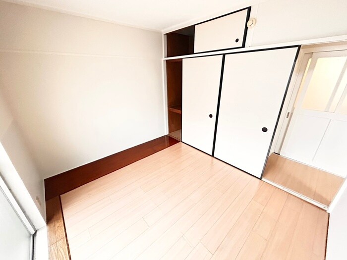 物件内観写真19　(居室)