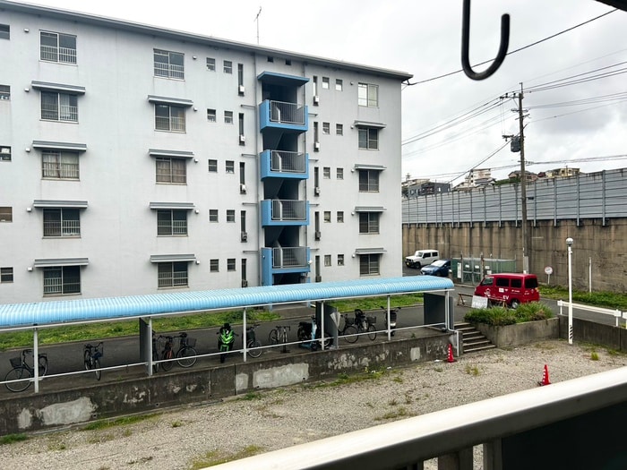 物件内観写真22　(室内からの展望)