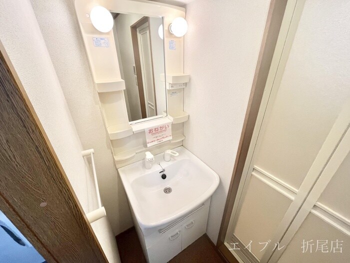 物件内観写真8　(洗面)