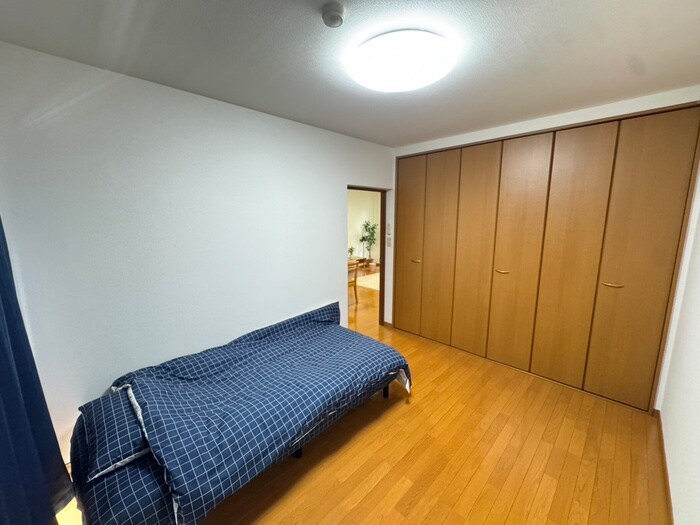 物件内観写真6　(居室)