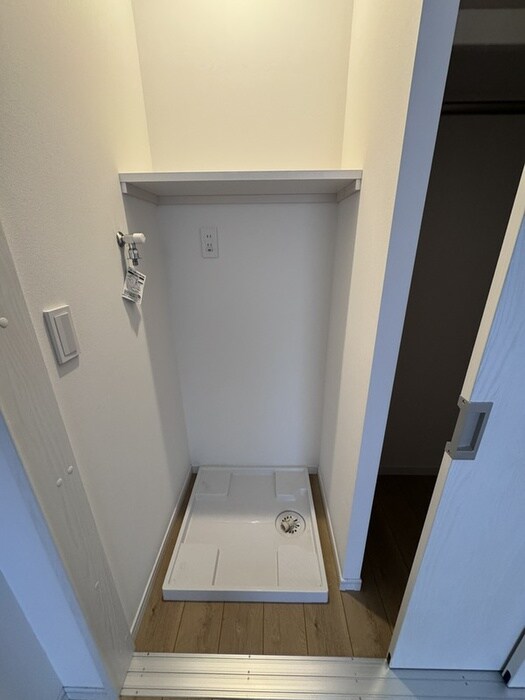 物件内観写真15　(洗濯機置場)