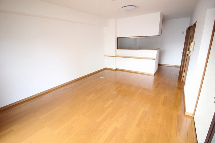 物件内観写真4　(居室)