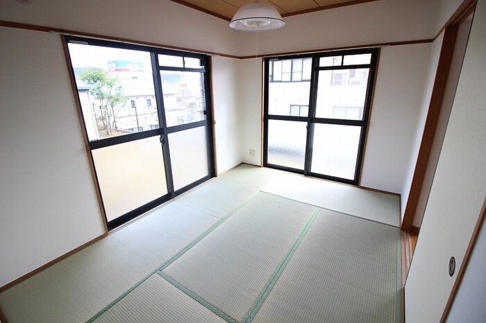 物件内観写真6　(居室)