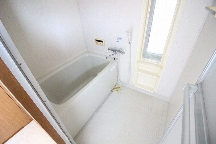 物件内観写真12　(バス／シャワールーム等)