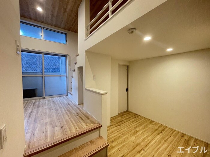 物件内観写真8　(居室)