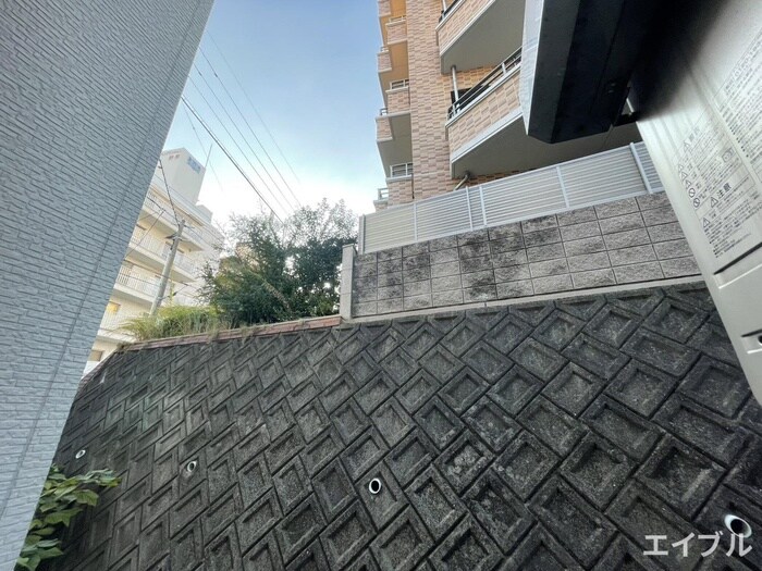 物件内観写真22　(室内からの展望)