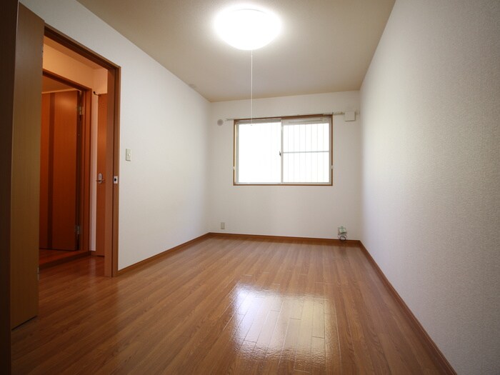 物件内観写真16　(内観写真)