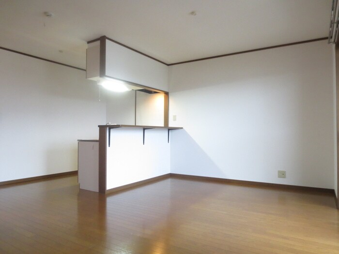 物件内観写真4　(居室)