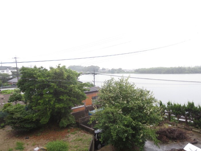 物件内観写真10　(室内からの展望)