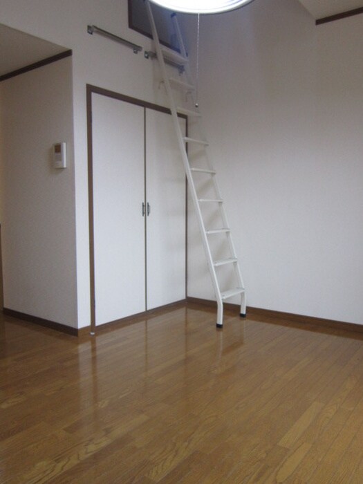 物件内観写真13　(居室)