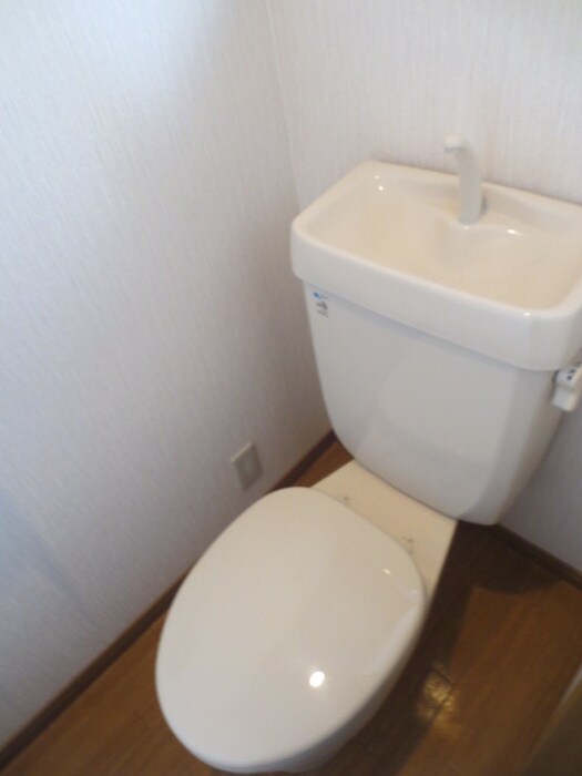 物件内観写真11　(トイレ)