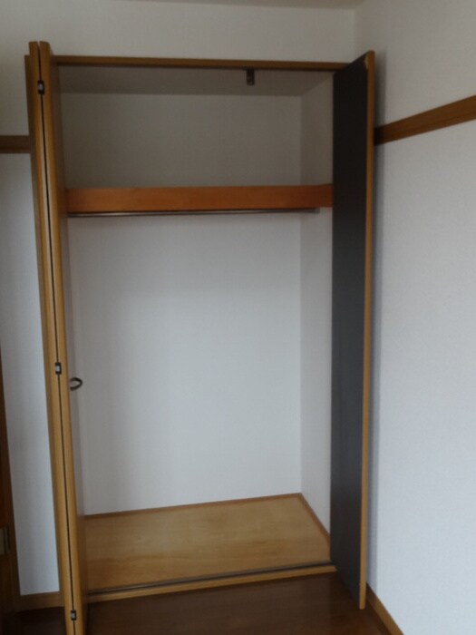 物件内観写真12　(収納)