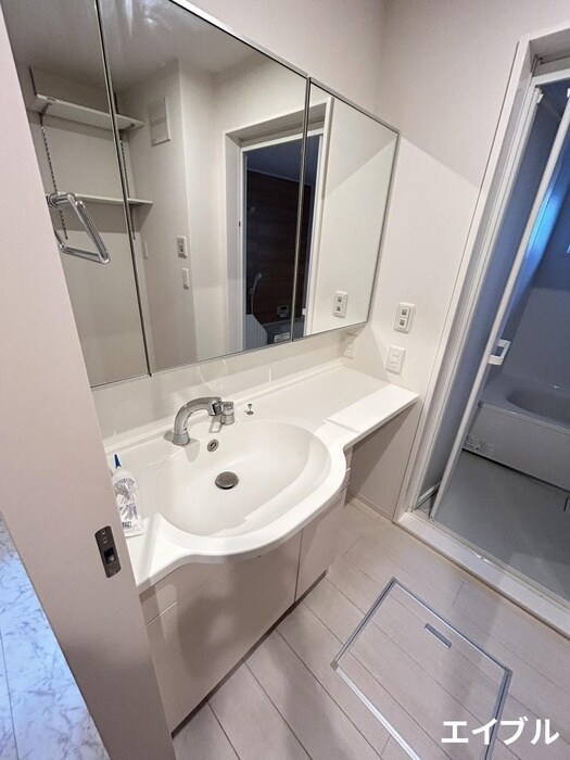 物件内観写真9　(洗面)