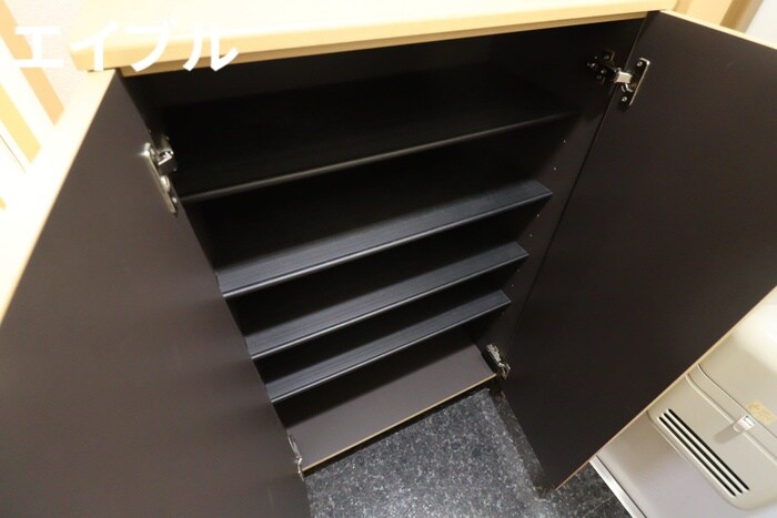 物件内観写真18　(靴箱)