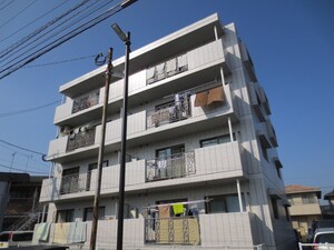 レイクサイド片淵外観写真