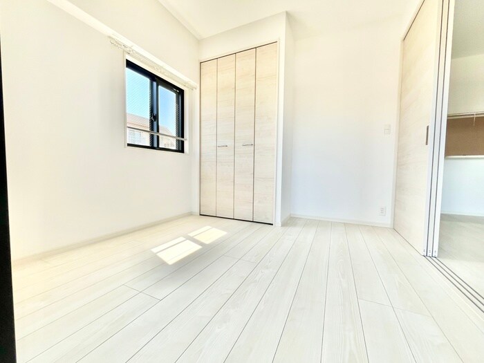 物件内観写真8　(居室)