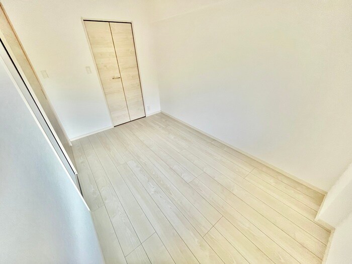 物件内観写真9　(居室)