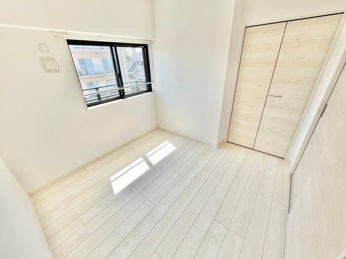 物件内観写真10　(居室)
