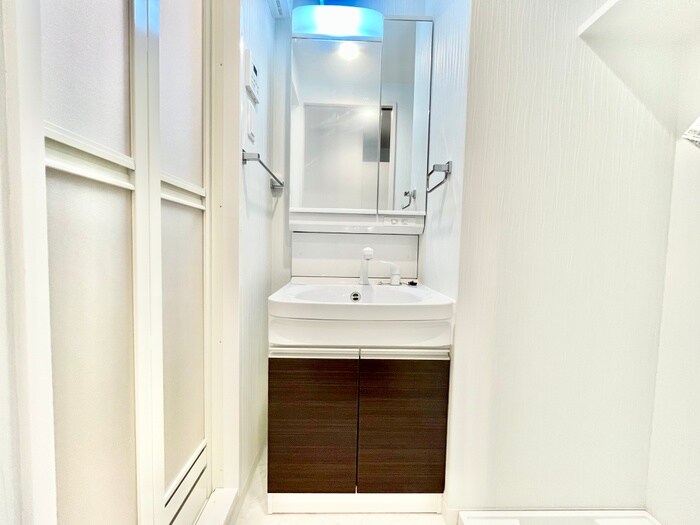 物件内観写真11　(洗面)