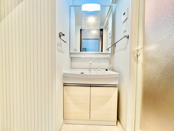 物件内観写真12　(洗面)