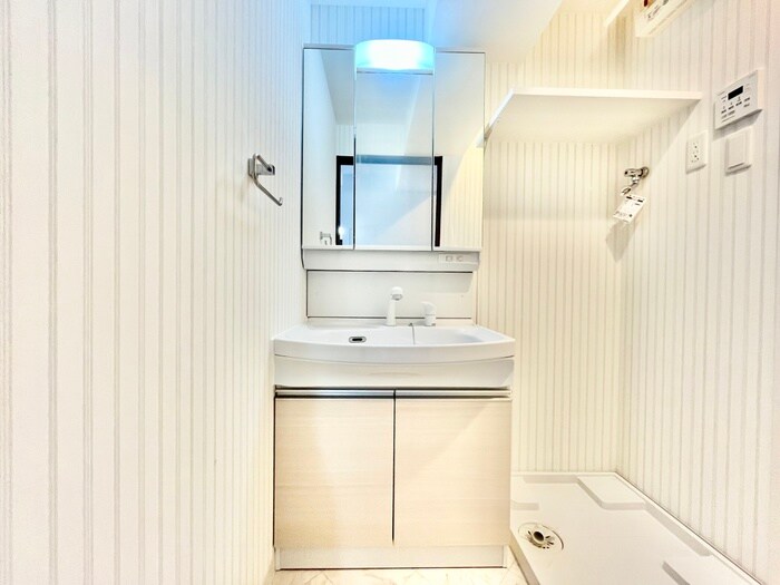 物件内観写真12　(洗面)