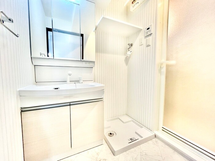 物件内観写真13　(洗濯機置場)