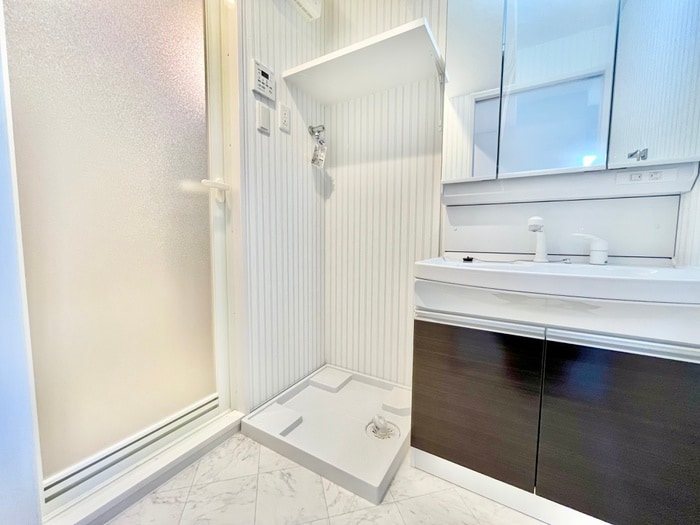 物件内観写真13　(洗濯機置場)