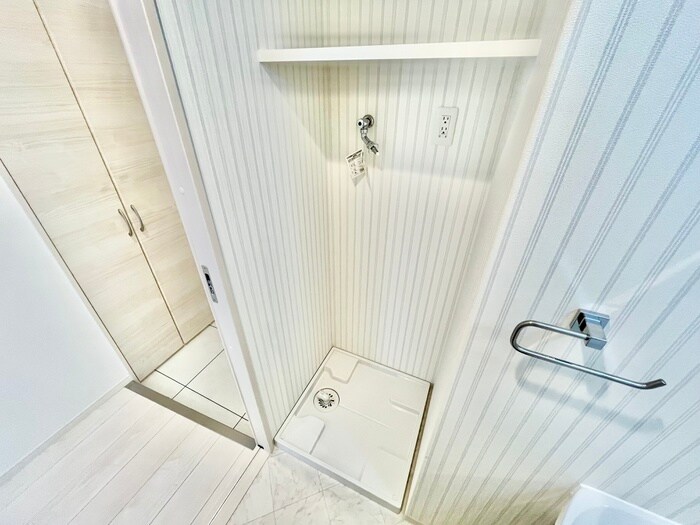 物件内観写真13　(洗濯機置場)