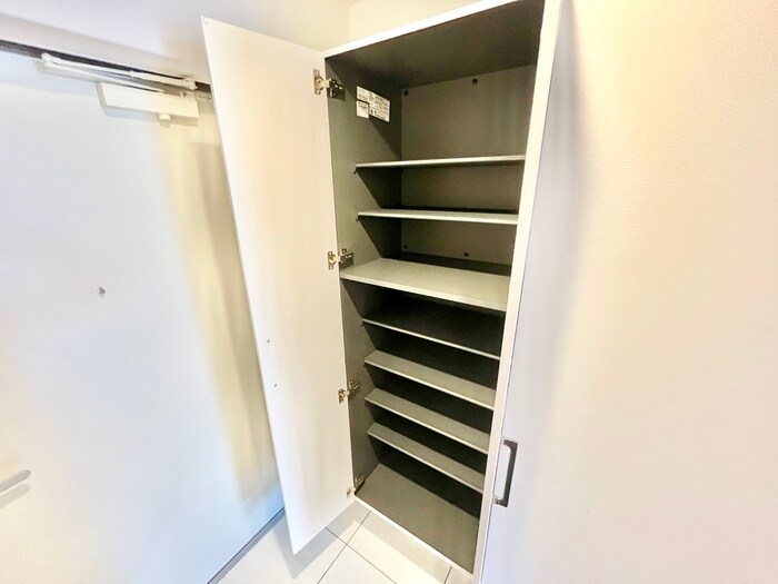 物件内観写真16　(収納)