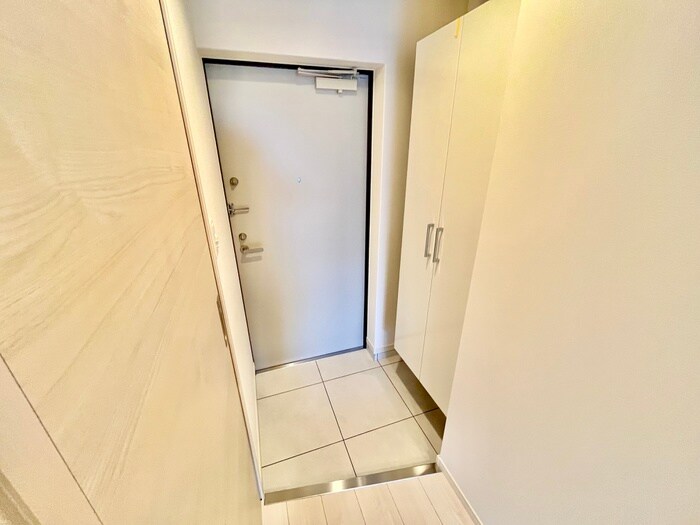 物件内観写真17　(玄関)