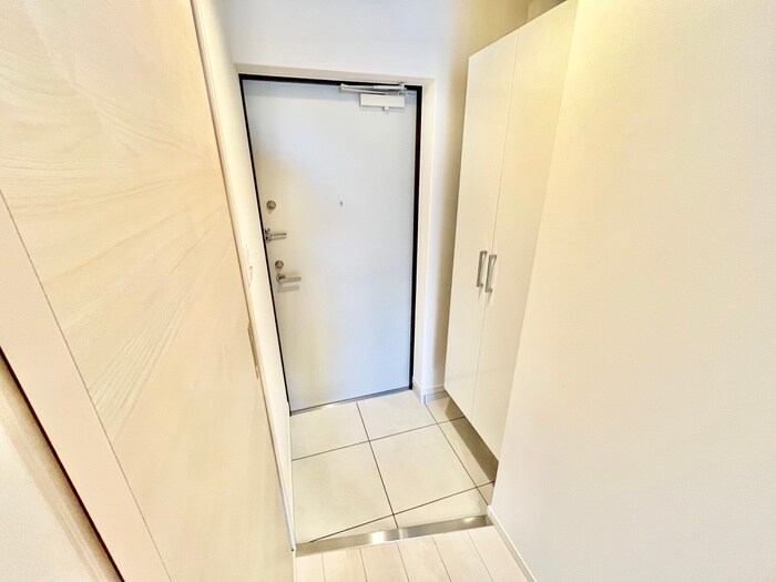 物件内観写真17　(玄関)