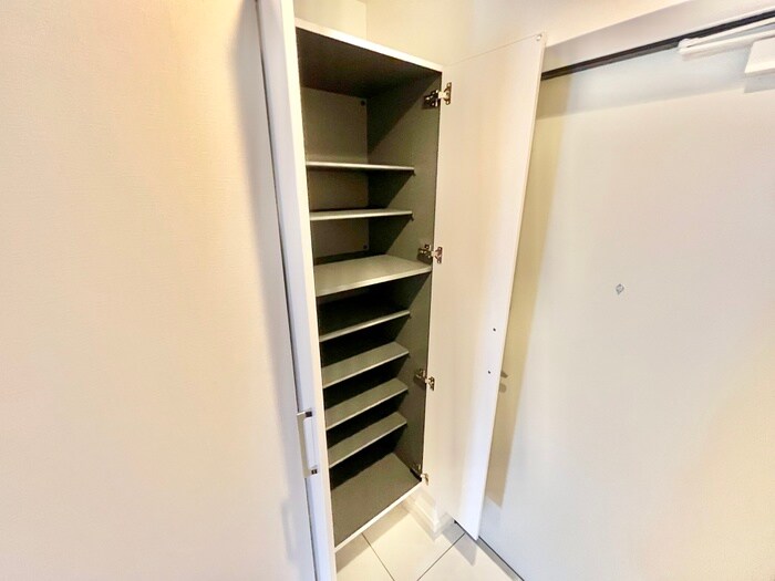 物件内観写真17　(靴箱)